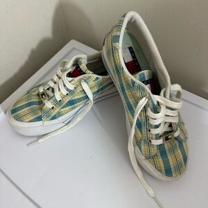 Tommy Hilfiger  sz 8 1/2 tennis shoes lace up plaid green and yellow